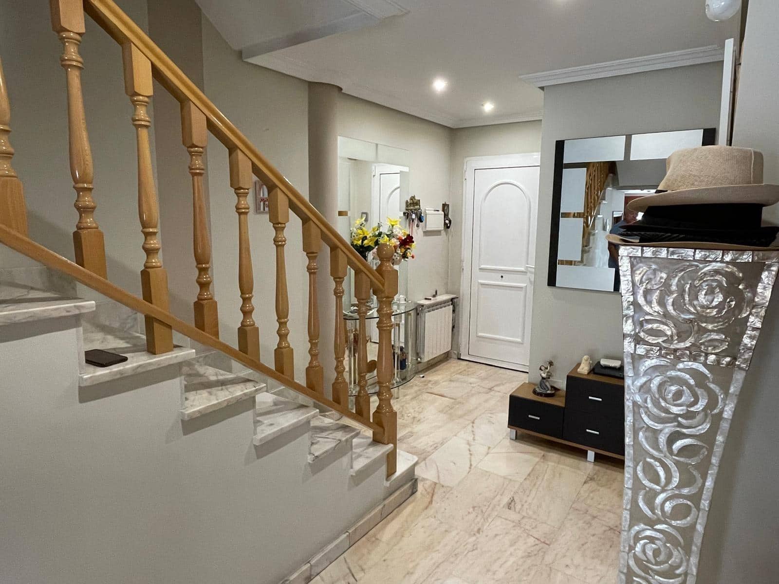 4 soveværelse Rækkehus til salg i Ponferrada med garage - € 319.000 (Ref: 9166948)