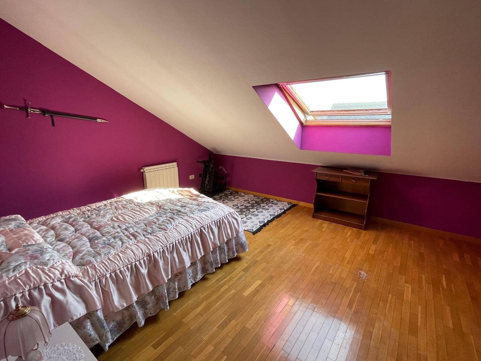 4 soveværelse Rækkehus til salg i Ponferrada med garage - € 319.000 (Ref: 9166948)