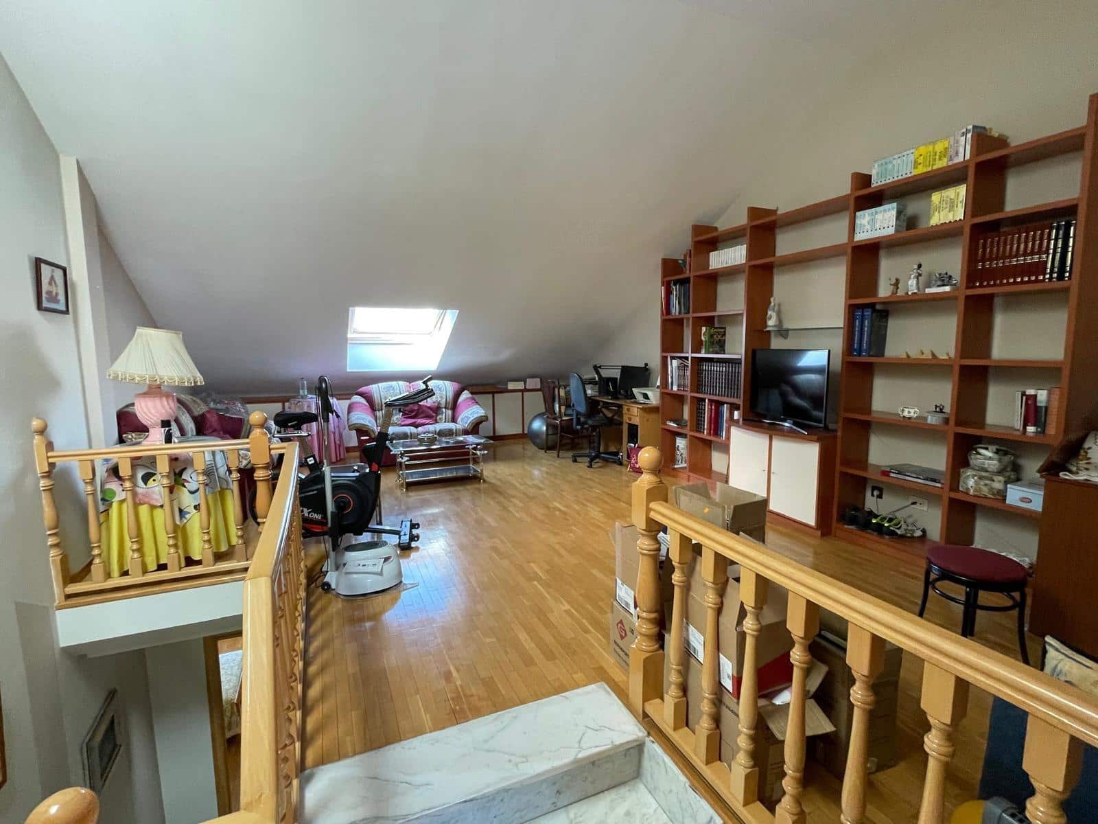 4 soveværelse Rækkehus til salg i Ponferrada med garage - € 319.000 (Ref: 9166948)