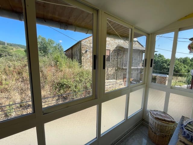 3 sypialnia Dom na sprzedaż w Ponferrada - 33 000 € (Ref: 9171525)
