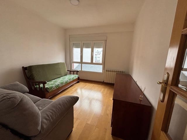 3 makuuhuone Asunto vuokrattavana paikassa Ponferrada - 430 € (Ref: 9188516)