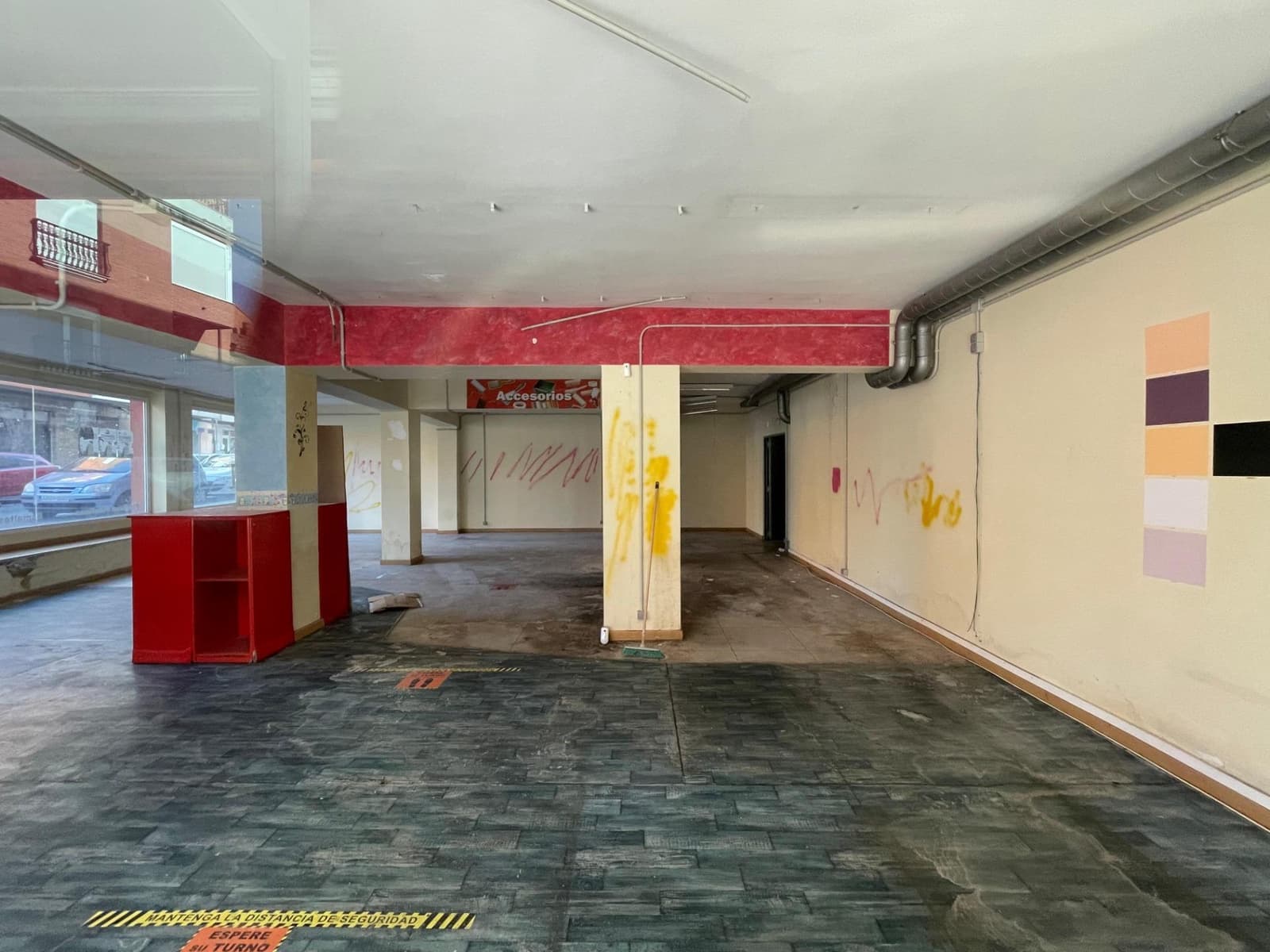 Erhverv til salg i Leon by - € 144.000 (Ref: 9197796)