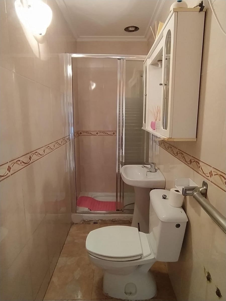 3 slaapkamer Flat te koop in Ponferrada - € 64.000 (Ref: 9243024)