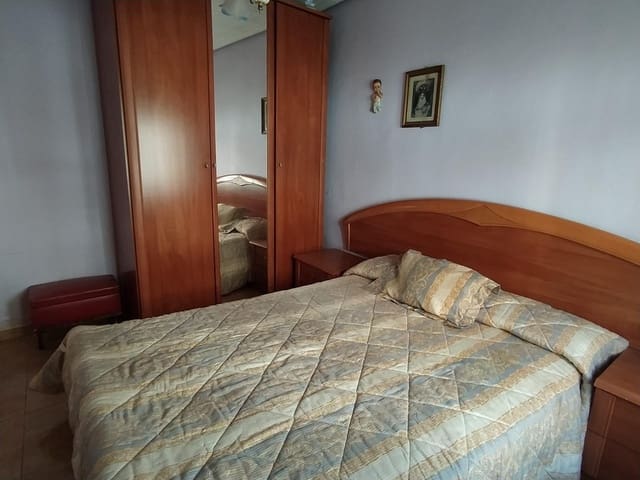 3 slaapkamer Flat te koop in Ponferrada - € 64.000 (Ref: 9243024)