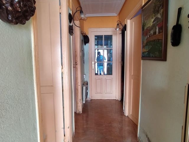 3 slaapkamer Flat te koop in Ponferrada - € 64.000 (Ref: 9243024)