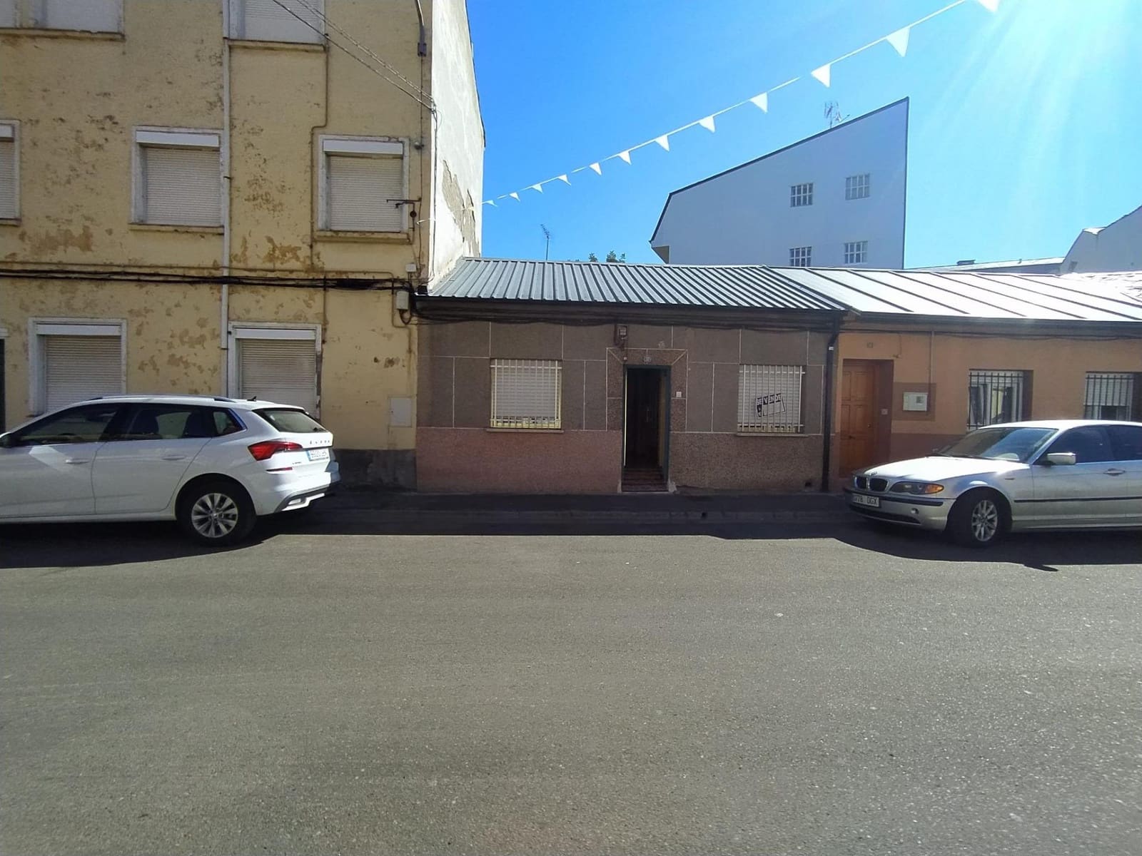 3 slaapkamer Flat te koop in Ponferrada - € 64.000 (Ref: 9243024)