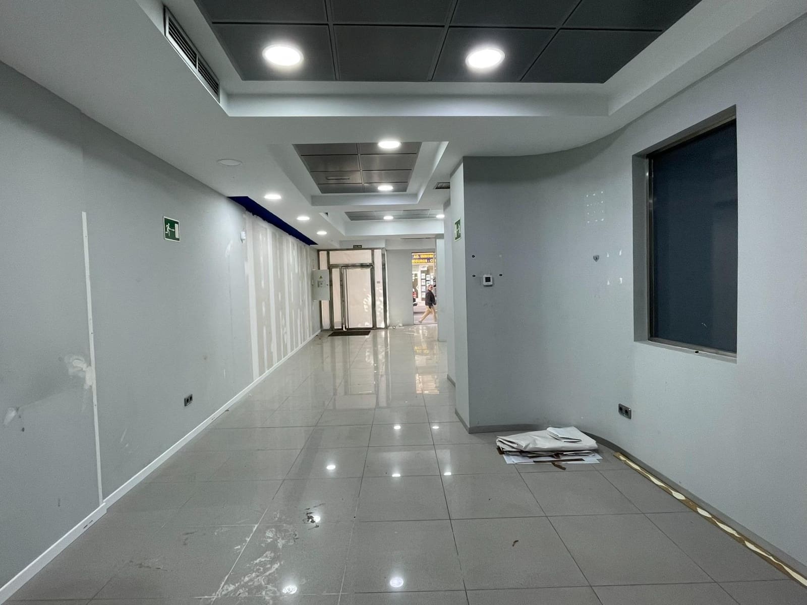 Erhverv til leje i Ponferrada - € 1.000 (Ref: 9269816)