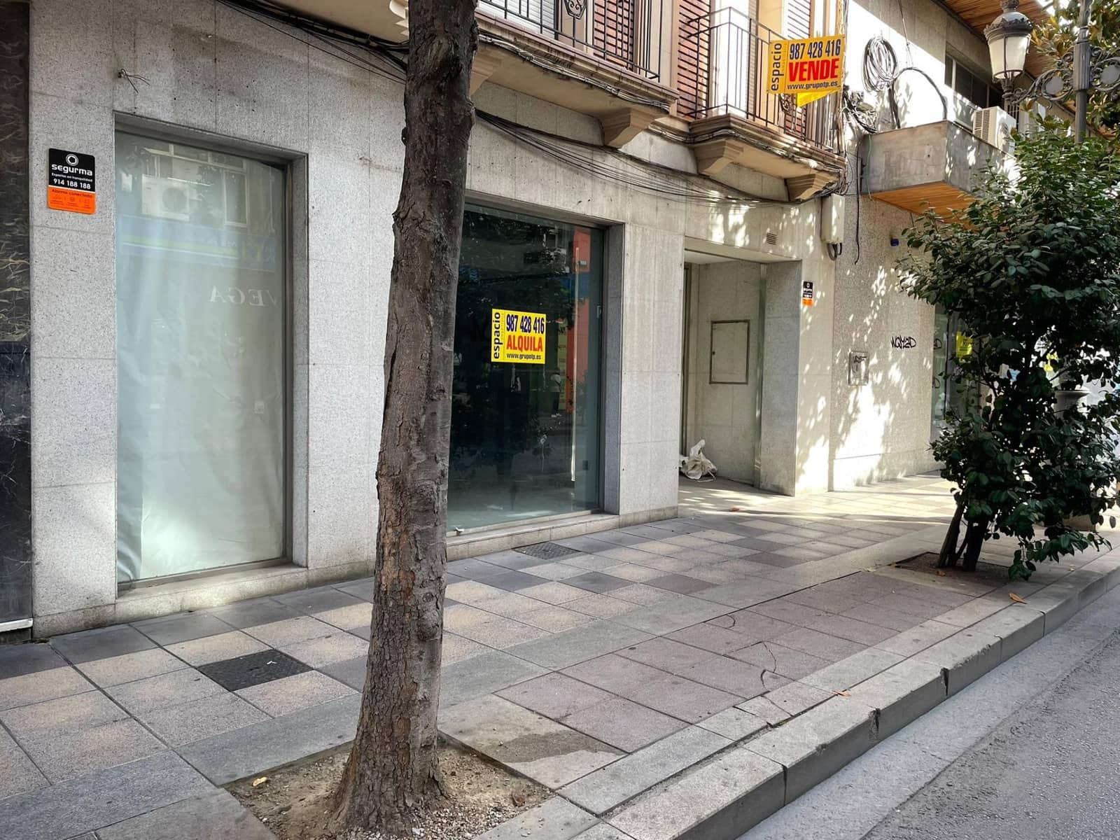 Erhverv til leje i Ponferrada - € 1.000 (Ref: 9269816)