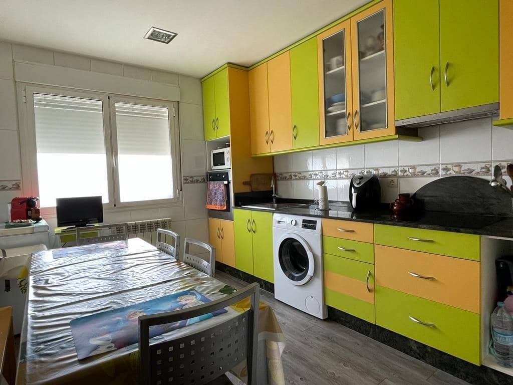 4 soverom Rekkehus til salgs i Cortiguera med garasje - € 145 000 (Ref: 9308589)