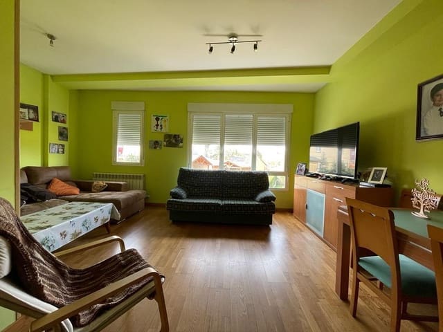 4 slaapkamer Rijtjeshuis te koop in Cortiguera, Cabañas Raras met garage - € 145.000 (Ref: 9308589)