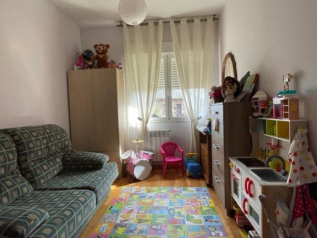 4 slaapkamer Rijtjeshuis te koop in Cortiguera, Cabañas Raras met garage - € 145.000 (Ref: 9308589)