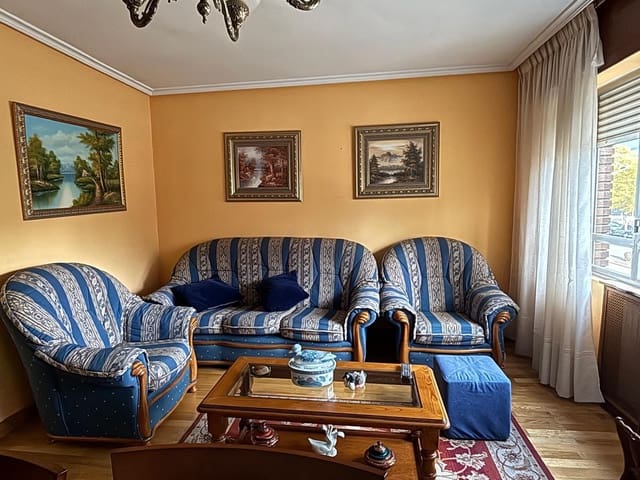 4 soveværelse Lejlighed til salg i Ponferrada - € 85.000 (Ref: 9353673)