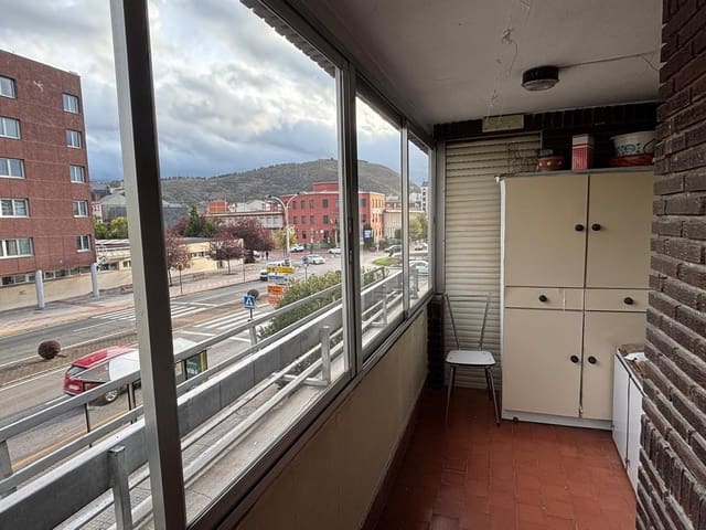 4 soveværelse Lejlighed til salg i Ponferrada - € 85.000 (Ref: 9353673)