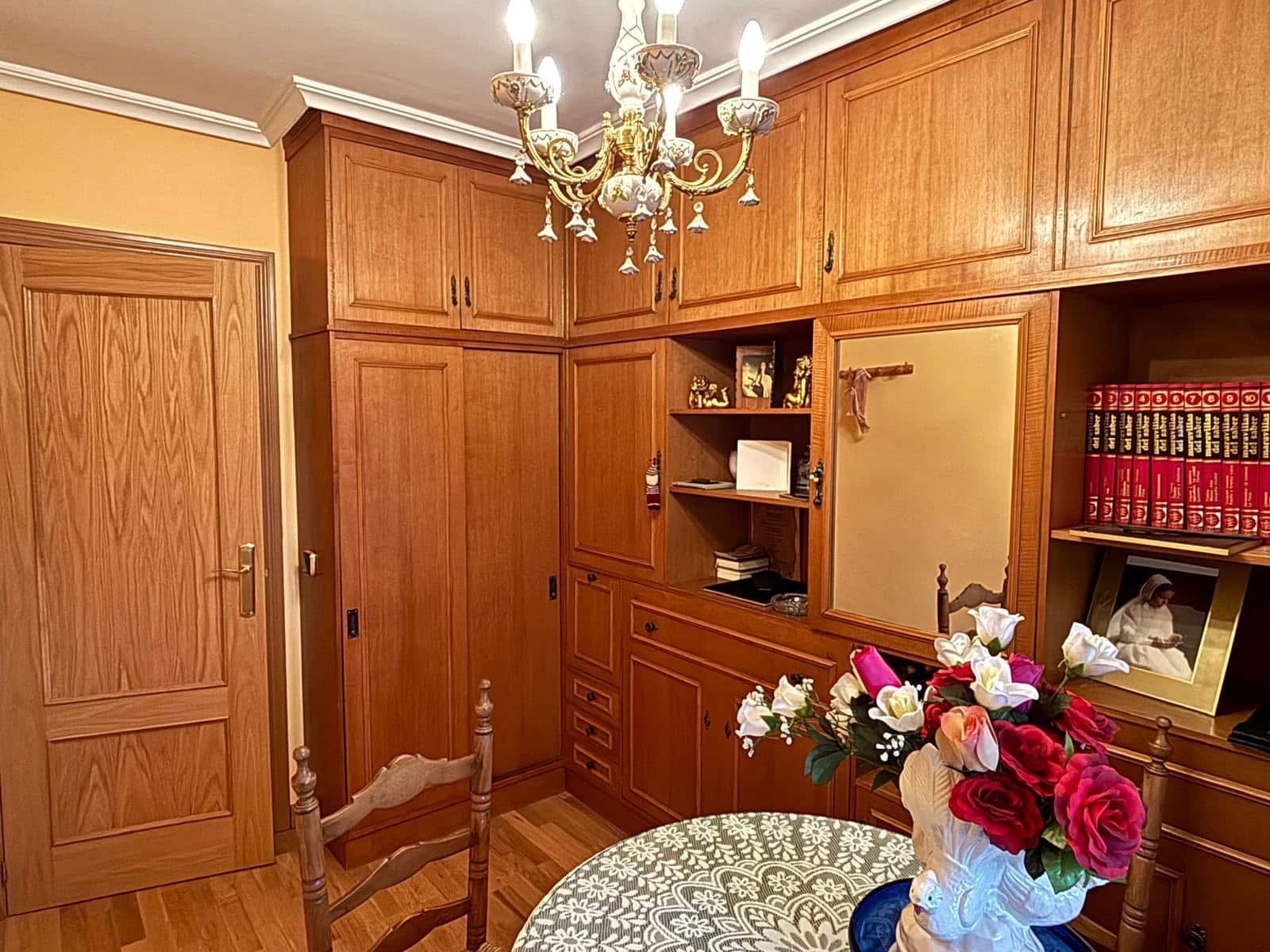 4 slaapkamer Flat te koop in Ponferrada - € 85.000 (Ref: 9353673)