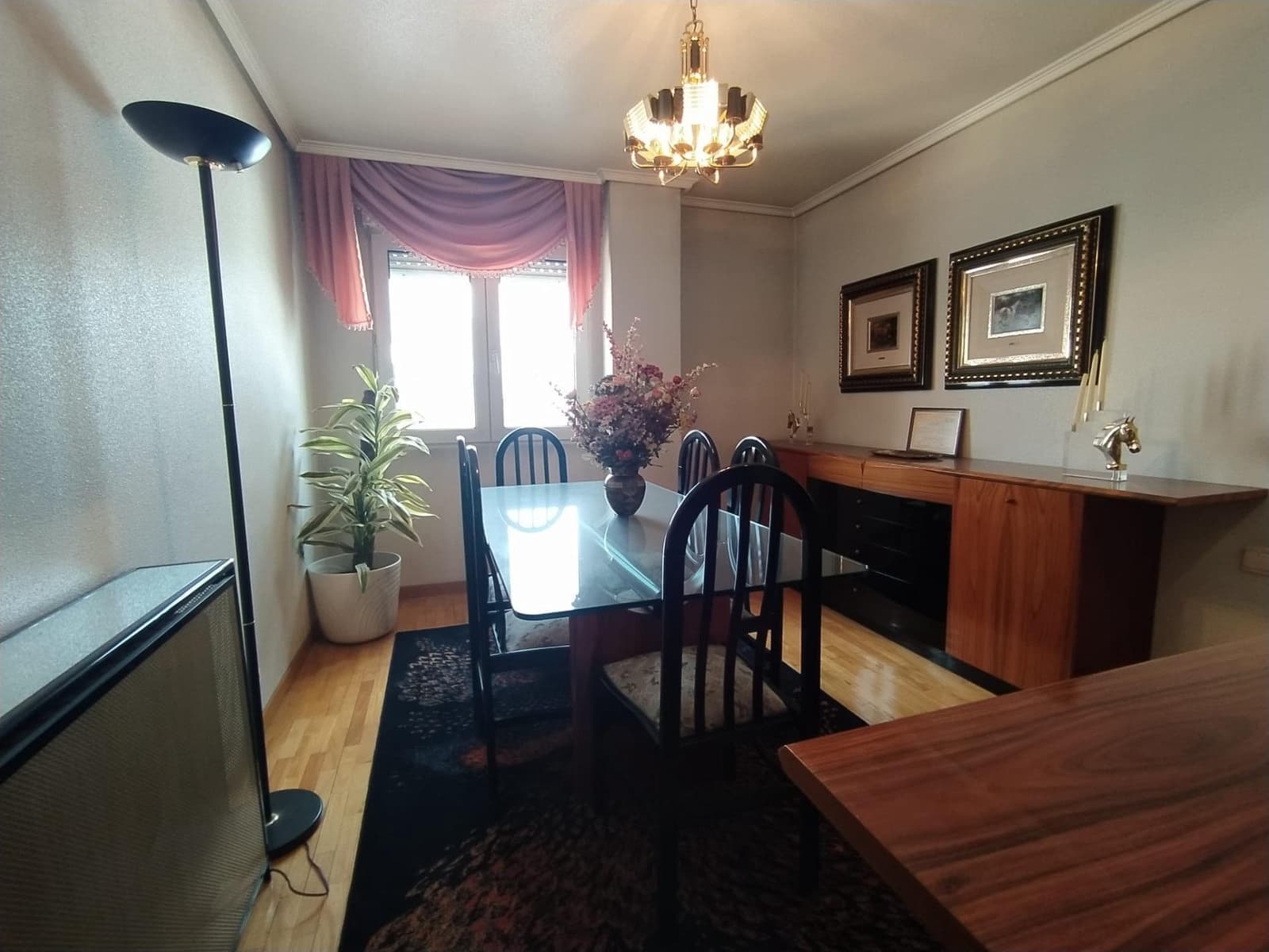 4 makuuhuone Huoneisto myytävänä paikassa Ponferrada mukana 
autotalli - 115 000 € (Ref: 9353674)