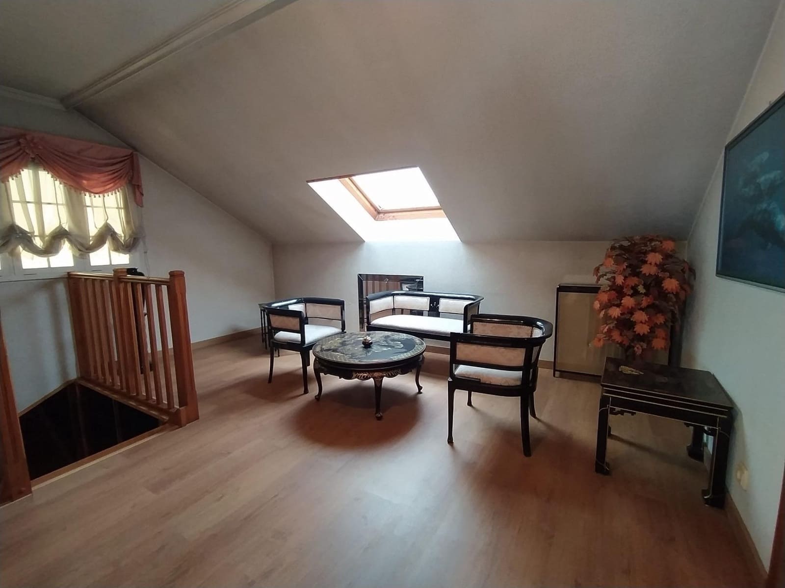 4 makuuhuone Huoneisto myytävänä paikassa Ponferrada mukana 
autotalli - 115 000 € (Ref: 9353674)