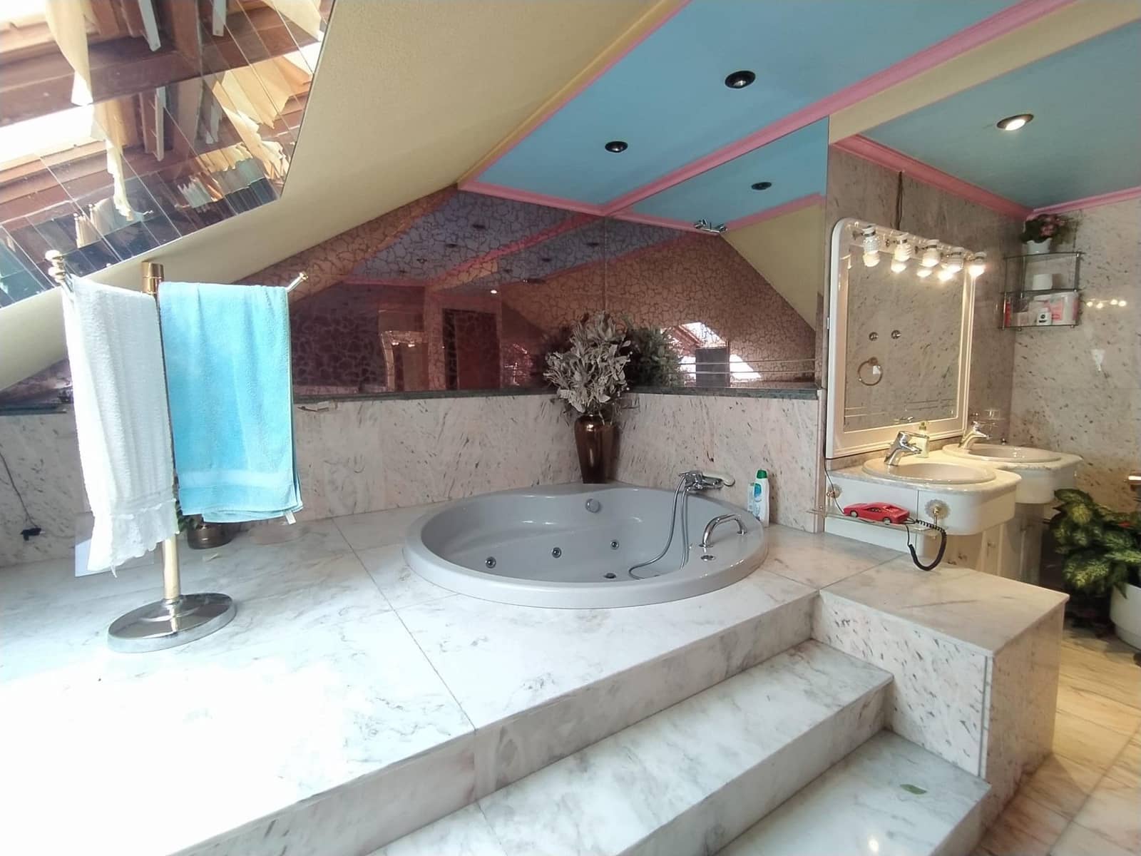 4 makuuhuone Huoneisto myytävänä paikassa Ponferrada mukana 
autotalli - 115 000 € (Ref: 9353674)