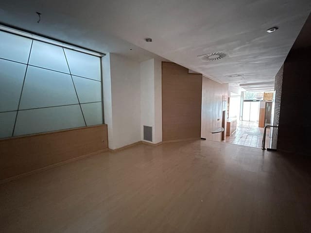 Kommersiell till salu i Ponferrada - 130 000 € (Ref: 9367621)