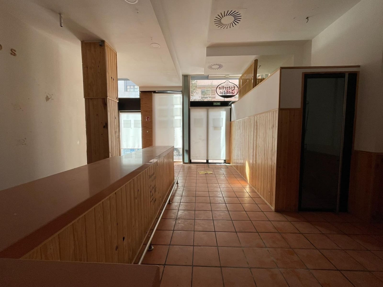 Komercyjne na sprzedaż w Ponferrada - 130 000 € (Ref: 9367621)