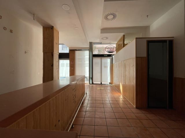 Komercyjne do wynajęcia w Ponferrada - 950 € (Ref: 9367625)