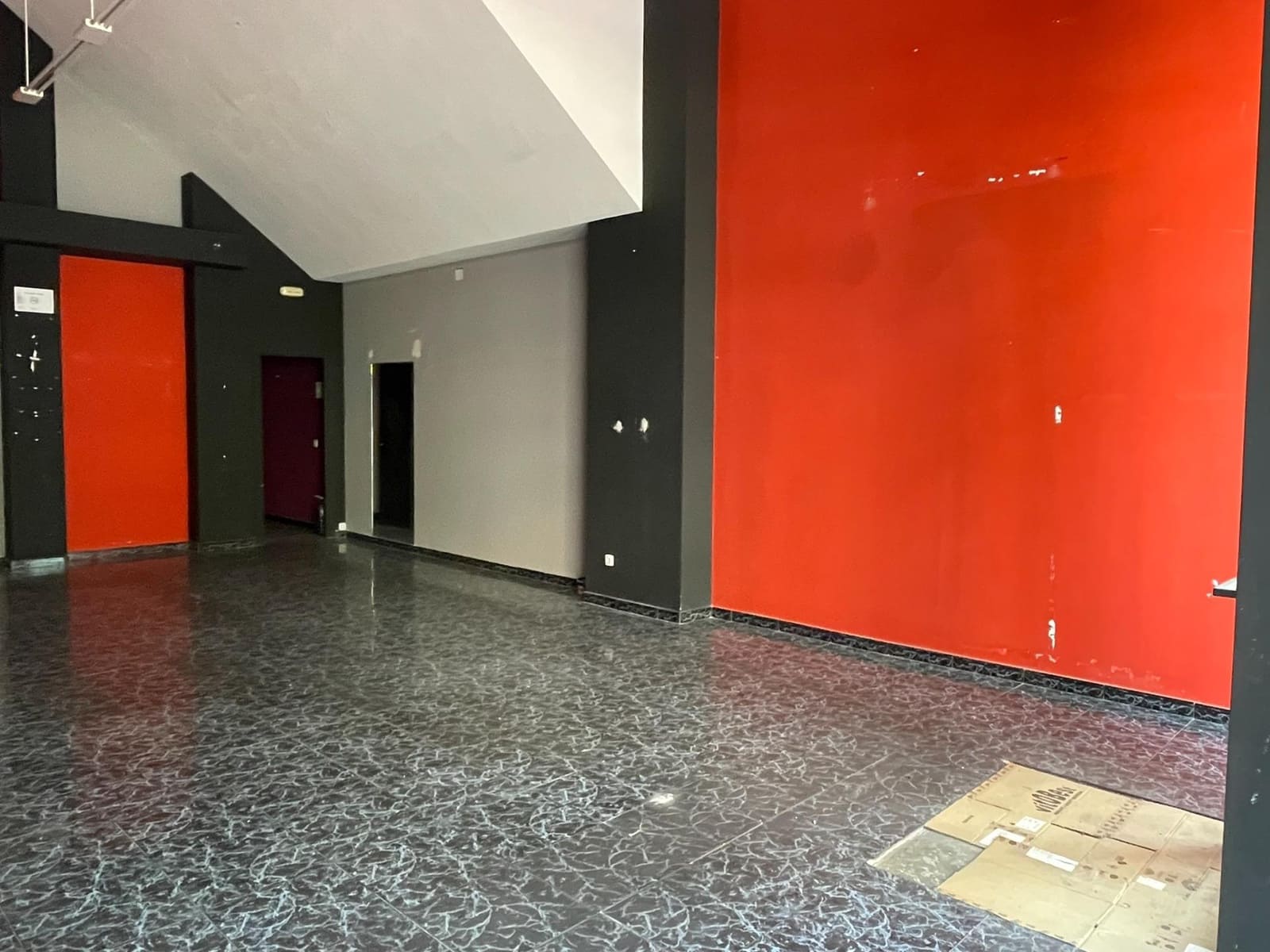 Erhverv til leje i Ponferrada - € 600 (Ref: 9367626)