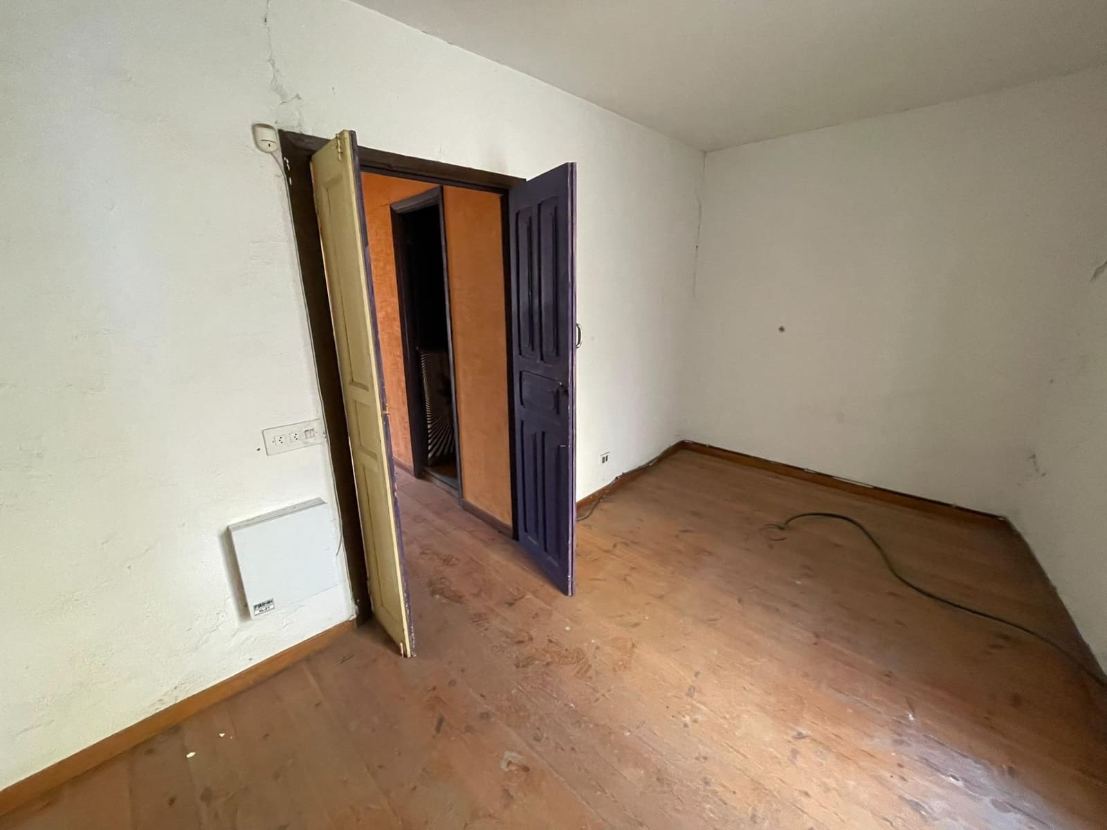 3 soverom Hus til salgs i Ponferrada - € 68 000 (Ref: 9367630)