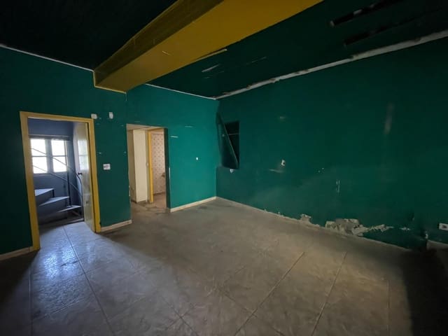 3 soverom Hus til salgs i Ponferrada - € 68 000 (Ref: 9367630)