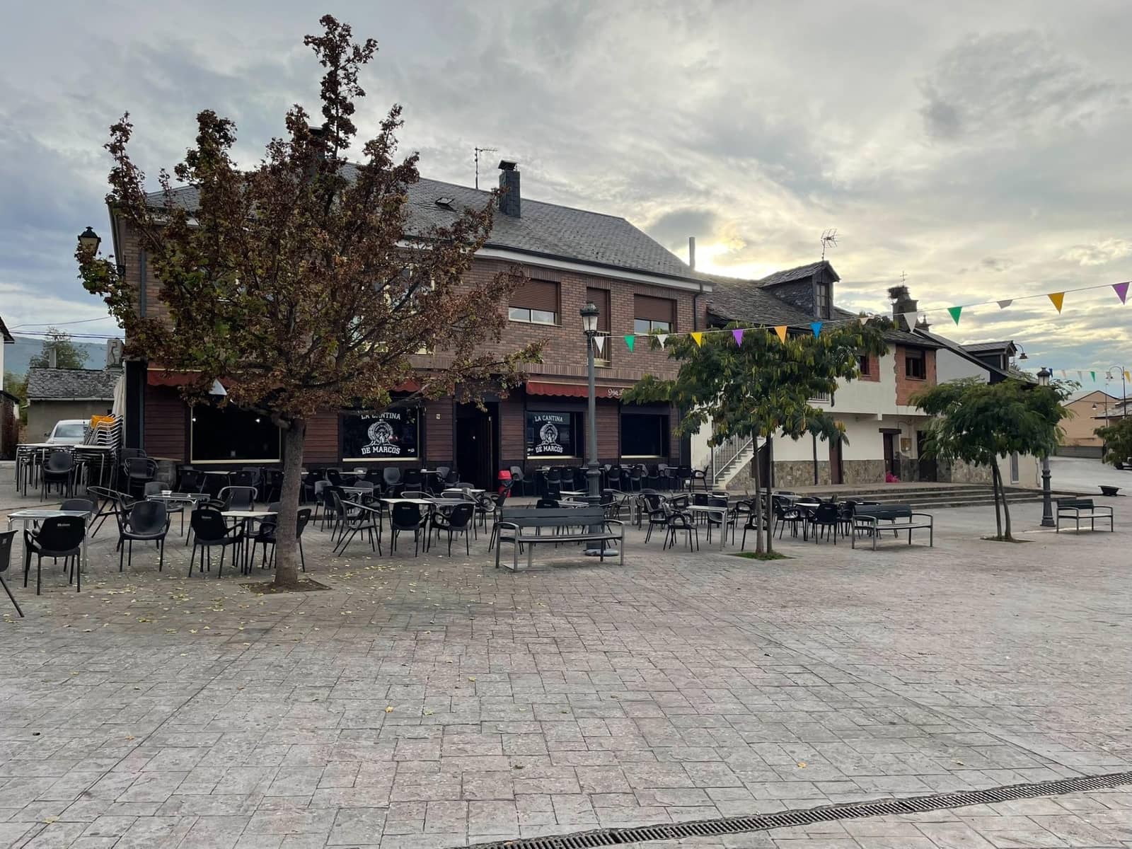 4 bedroom Townhouse for sale in Toral de Merayo - € 250,000 (Ref: 9367631)