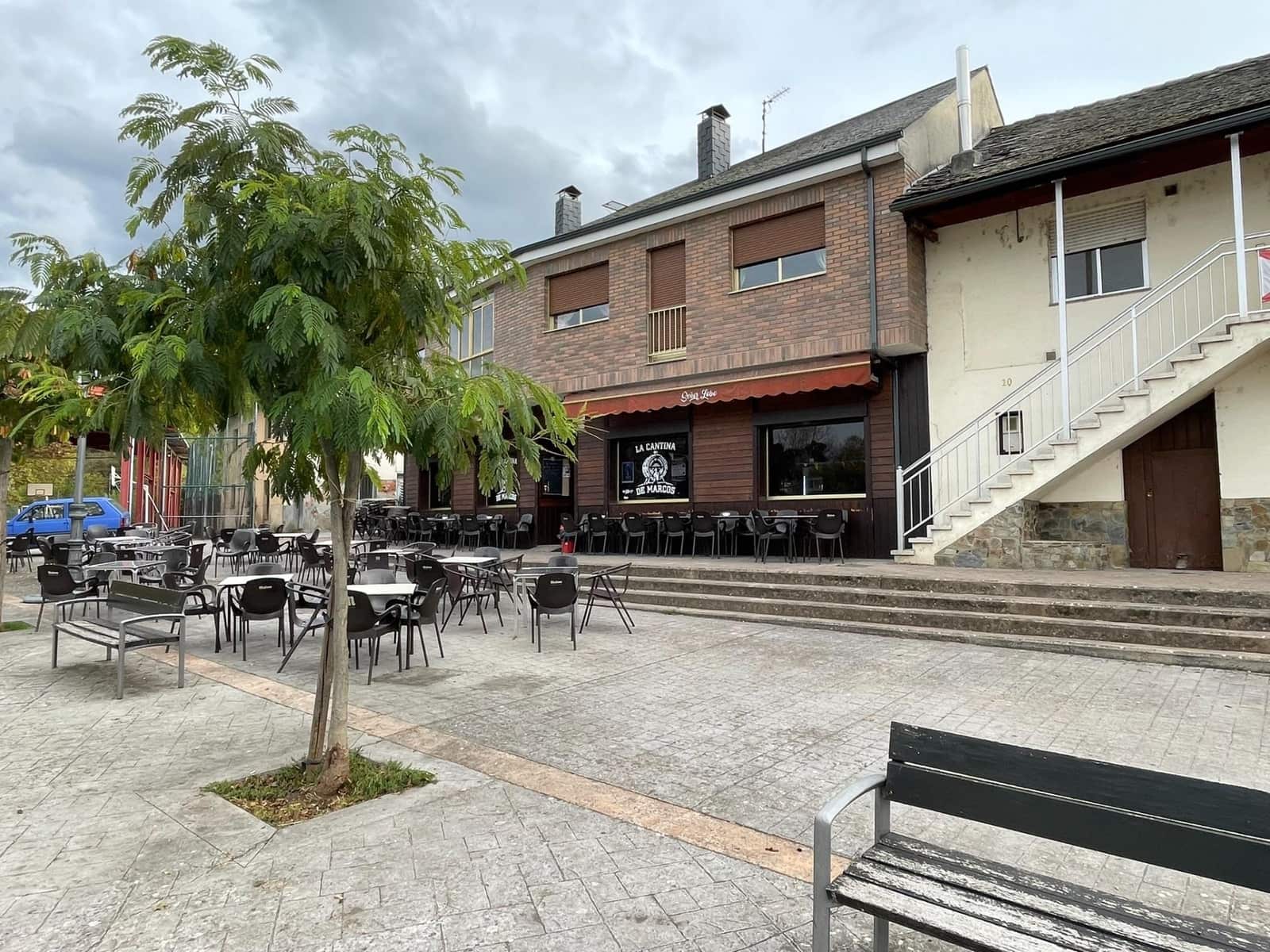 4 bedroom Townhouse for sale in Toral de Merayo - € 250,000 (Ref: 9367631)