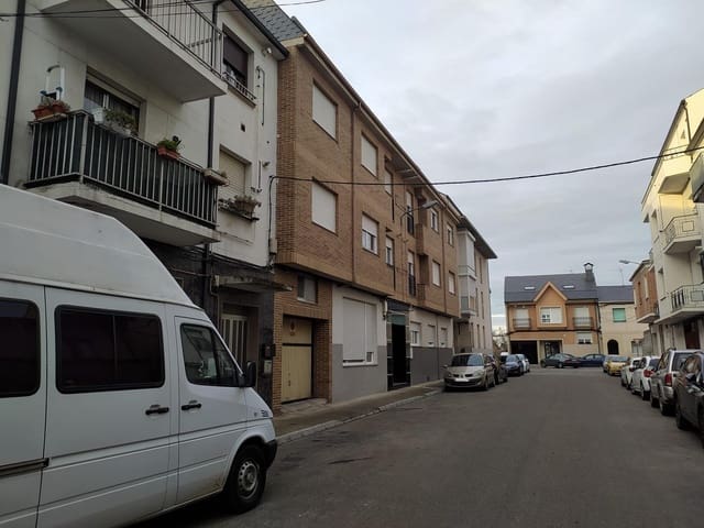 Tontti myytävänä paikassa Ponferrada - 66 000 € (Ref: 9441391)