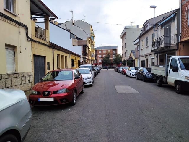 Tontti myytävänä paikassa Ponferrada - 66 000 € (Ref: 9441391)