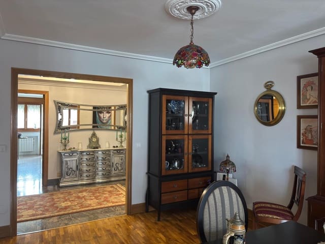 3 soveværelse Lejlighed til salg i Ponferrada med garage - € 185.000 (Ref: 9441393)