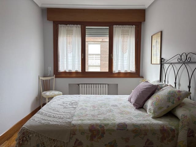 3 soveværelse Lejlighed til salg i Ponferrada med garage - € 185.000 (Ref: 9441393)