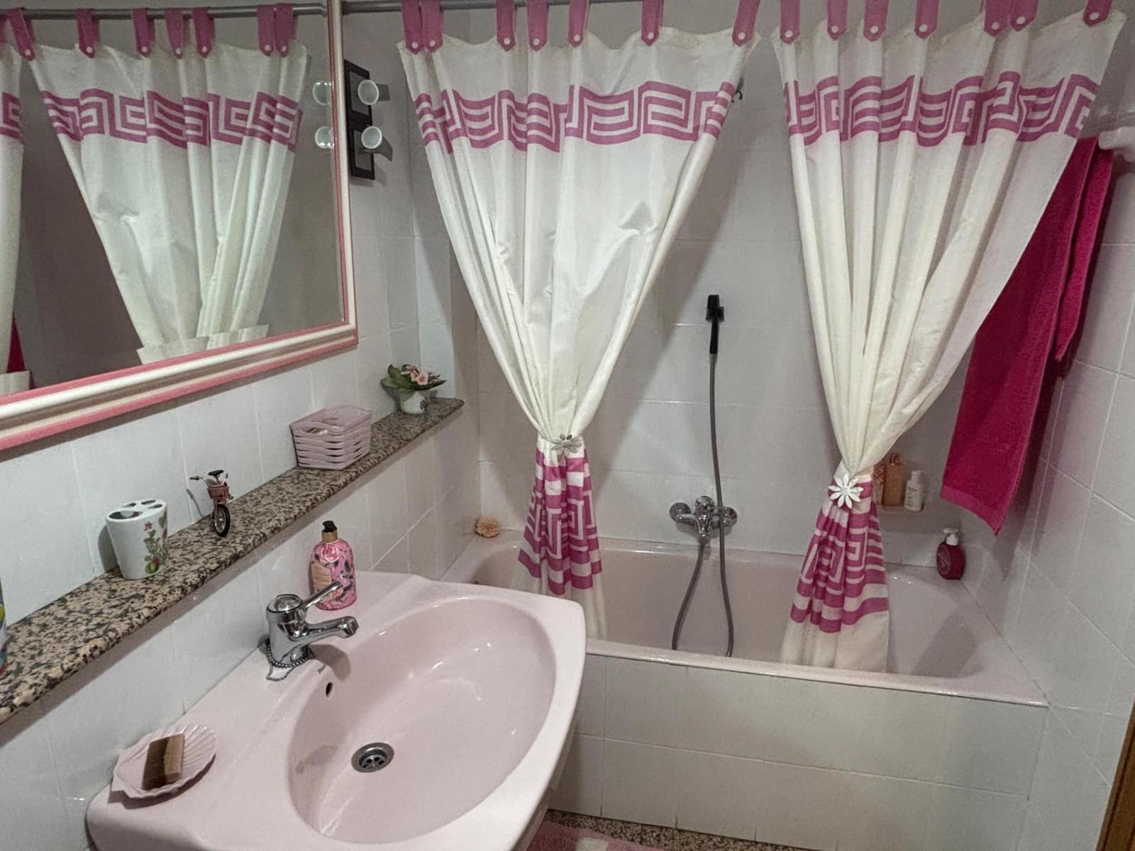 3 sypialnia Mieszkanie na sprzedaż w Ponferrada z garażem - 185 000 € (Ref: 9441393)