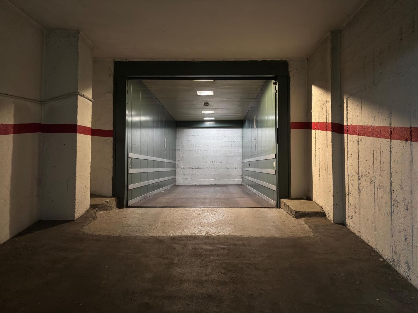 3 sypialnia Mieszkanie na sprzedaż w Ponferrada z garażem - 185 000 € (Ref: 9441393)