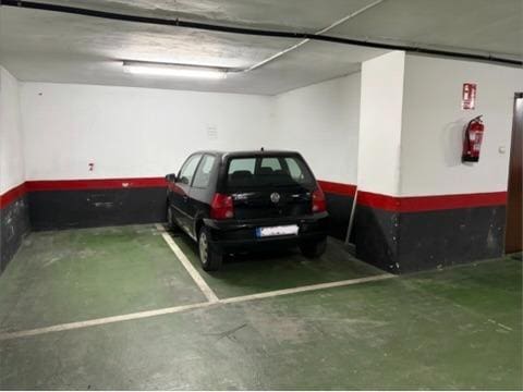 4 bedroom Flat for sale in Ponferrada with garage - € 195,000 (Ref: 9499756)