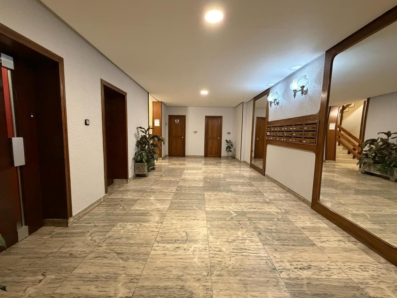 4 bedroom Flat for sale in Ponferrada with garage - € 195,000 (Ref: 9499756)