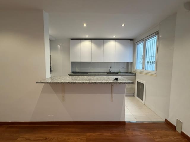 Piso de 4 habitaciones en Ponferrada en venta con garaje - 195.000 € (Ref: 9499756)