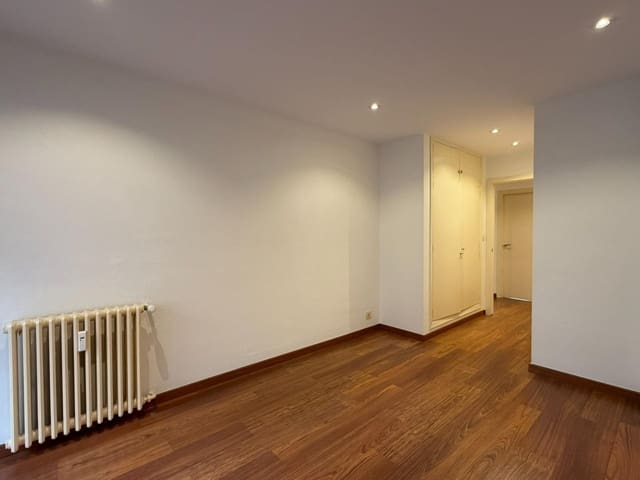 Piso de 4 habitaciones en Ponferrada en venta con garaje - 195.000 € (Ref: 9499756)