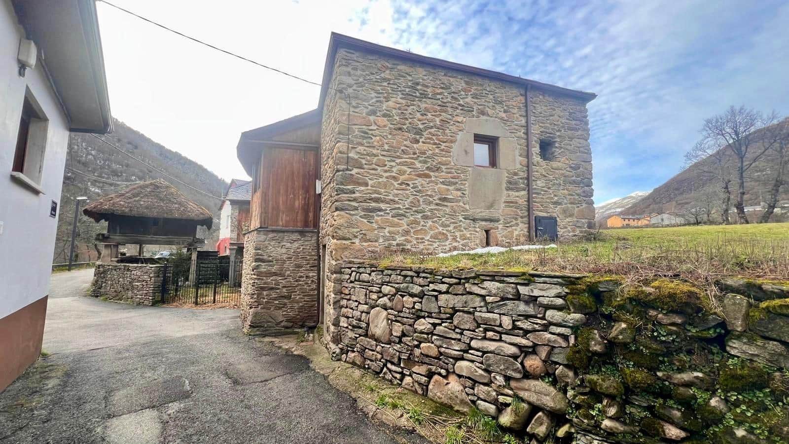 3 soverom Villa til salgs i Villablino - € 158 500 (Ref: 9508945)