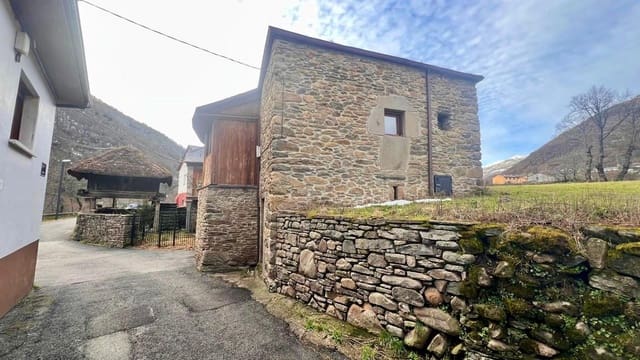 3 soverom Villa til salgs i Villablino - € 158 500 (Ref: 9508945)