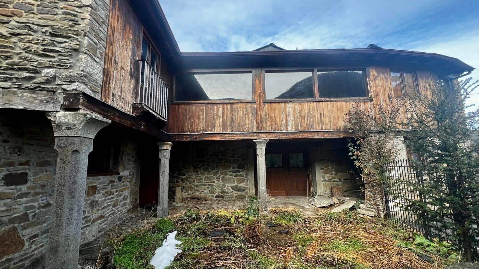 3 soverom Villa til salgs i Villablino - € 158 500 (Ref: 9508945)