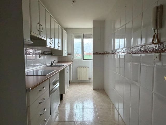 Appartement à vendre à San Andrés del Rabanedo avec garage - 112 000 € (Ref: 9524392)