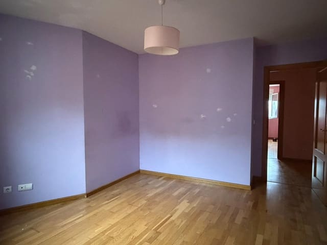 Appartement à vendre à San Andrés del Rabanedo avec garage - 112 000 € (Ref: 9524392)