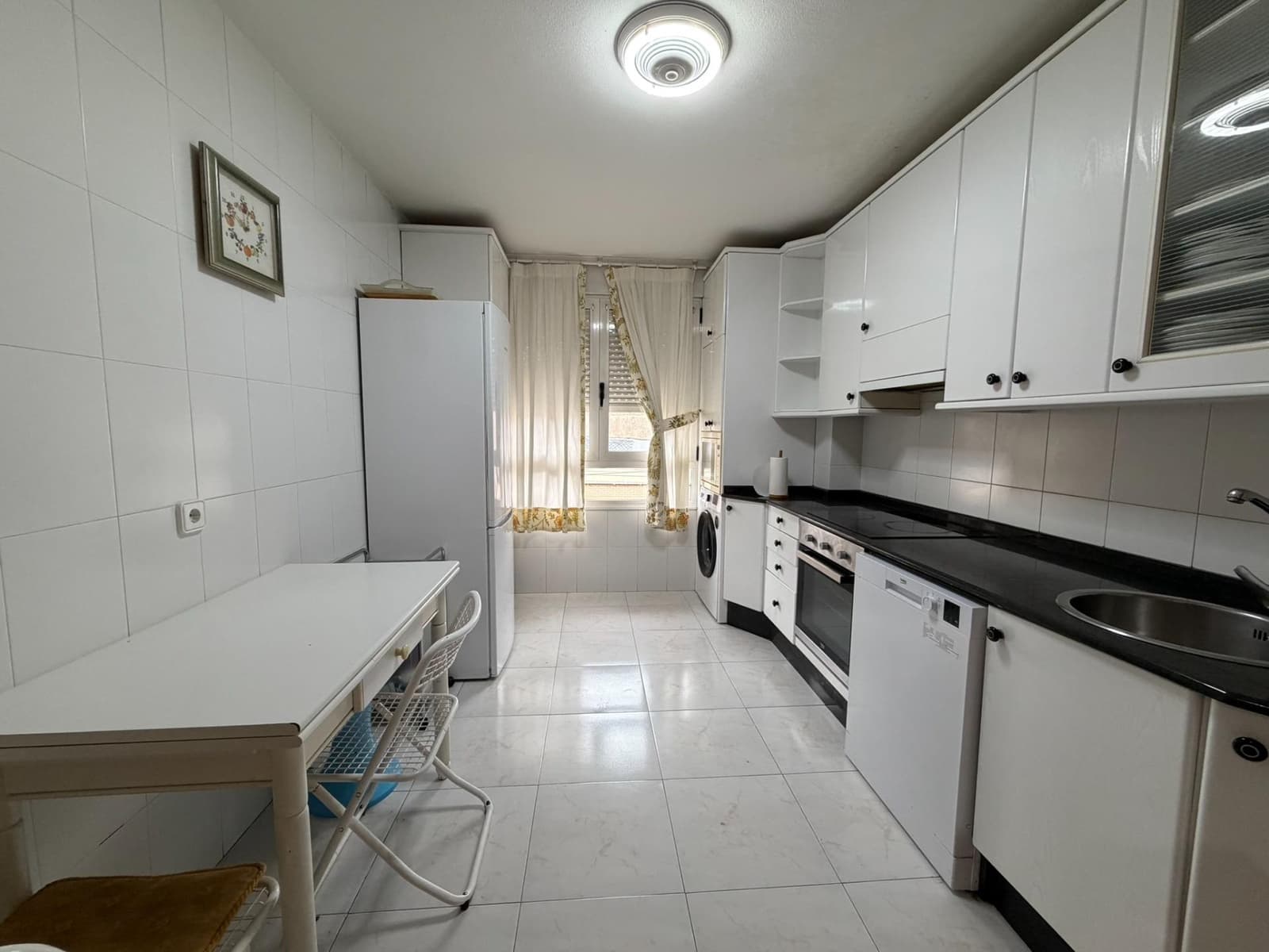 4 slaapkamer Flat te koop in Ponferrada met garage - € 240.000 (Ref: 9524393)