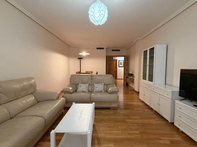 4 slaapkamer Flat te koop in Ponferrada met garage - € 240.000 (Ref: 9524393)