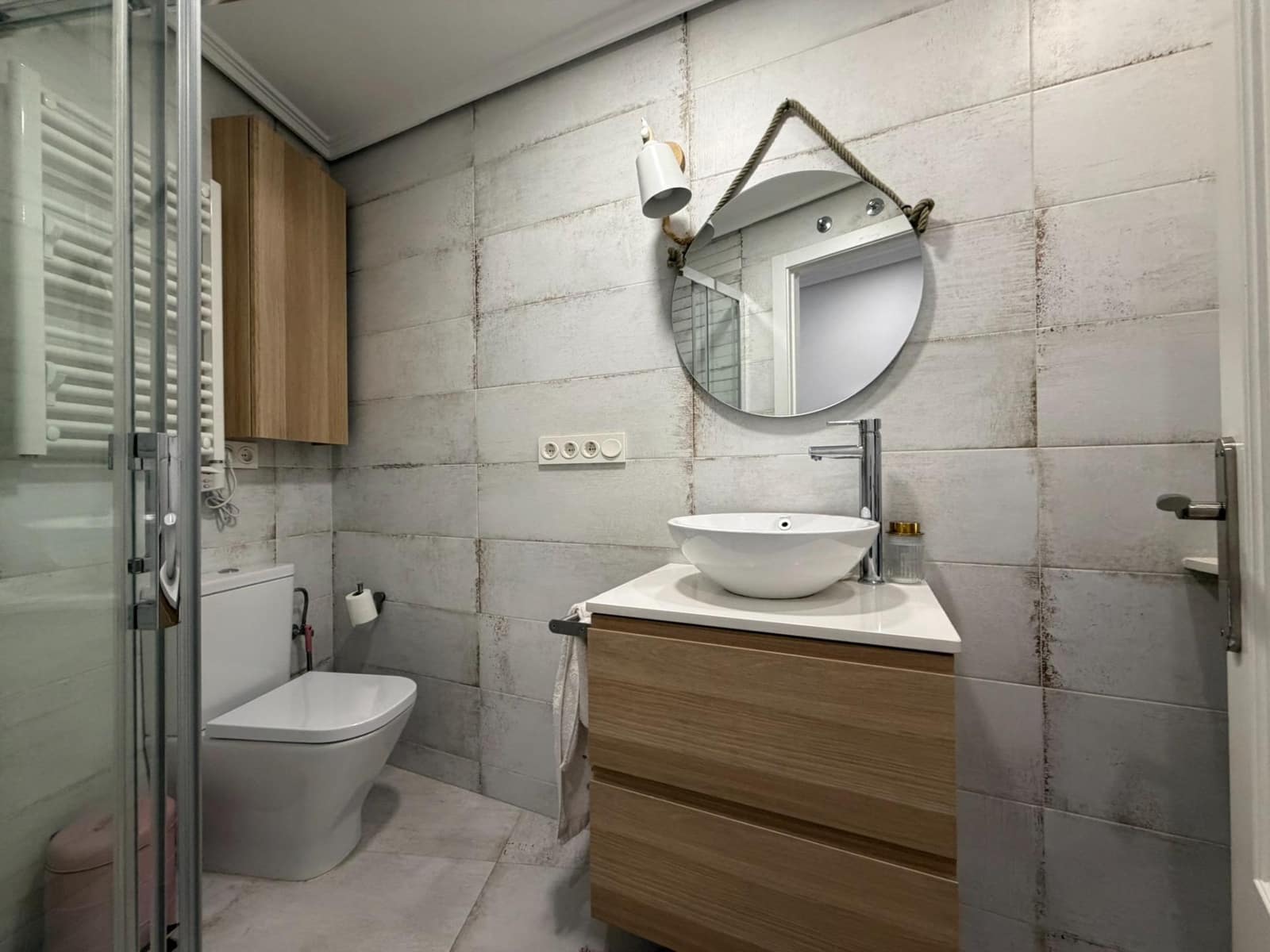 3 soveværelse Lejlighed til salg i Ponferrada med garage - € 135.000 (Ref: 9527778)