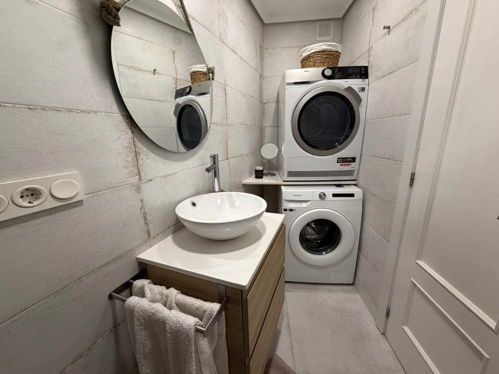 3 soveværelse Lejlighed til salg i Ponferrada med garage - € 135.000 (Ref: 9527778)