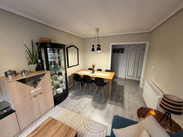 3 soveværelse Lejlighed til salg i Ponferrada med garage - € 135.000 (Ref: 9527778)