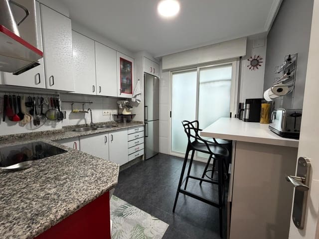 3 soveværelse Lejlighed til salg i Ponferrada med garage - € 135.000 (Ref: 9527778)